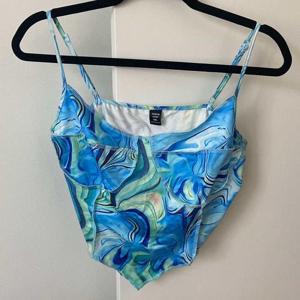 Crop top